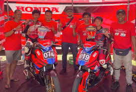 Tim Kita-Kita Racing dengan Honda racing